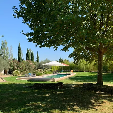 Dans Petit Mas Calme * Valergues