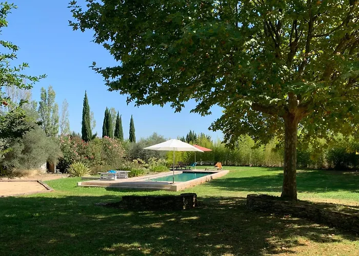 Dans Petit Mas Calme * Valergues